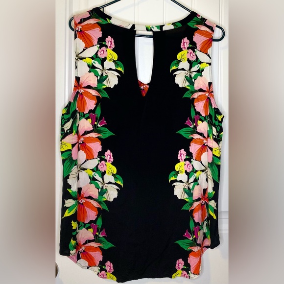 Old Navy Tops - Old Navy women's black, red, and green sleeveless top size 1X